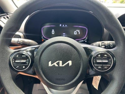 2024 Kia Soul LX IVT
