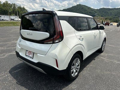 2024 Kia Soul LX IVT