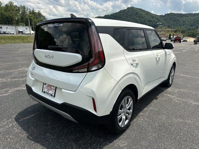 2024 Kia Soul LX IVT