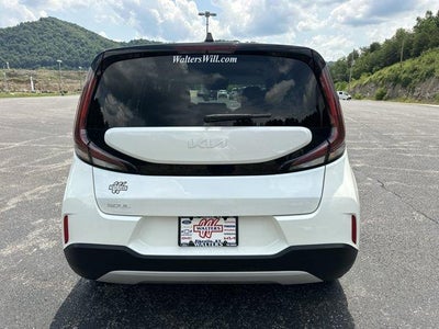 2024 Kia Soul LX IVT