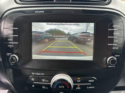 2019 Kia Soul + Auto