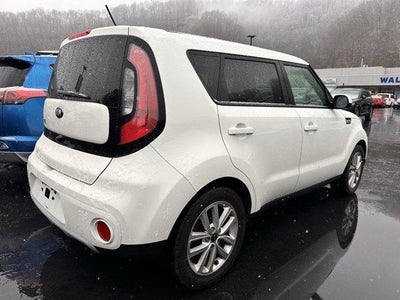 2019 Kia Soul + Auto