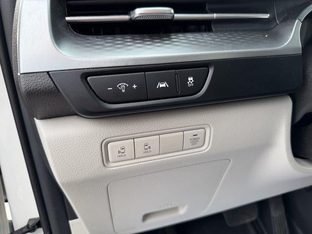 2024 Kia Carnival LX FWD w/Seat Pkg