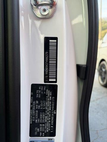 2027 Kia Carnival LXS FWD