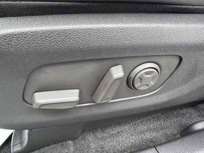2027 Kia Carnival LXS FWD