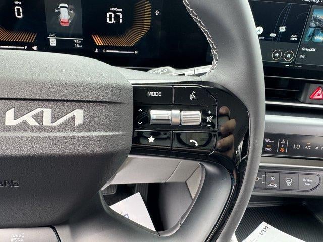 2027 Kia Carnival LXS FWD