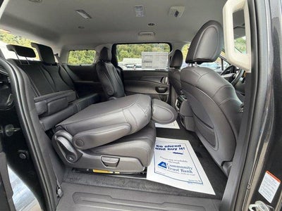 2027 Kia Carnival EX FWD