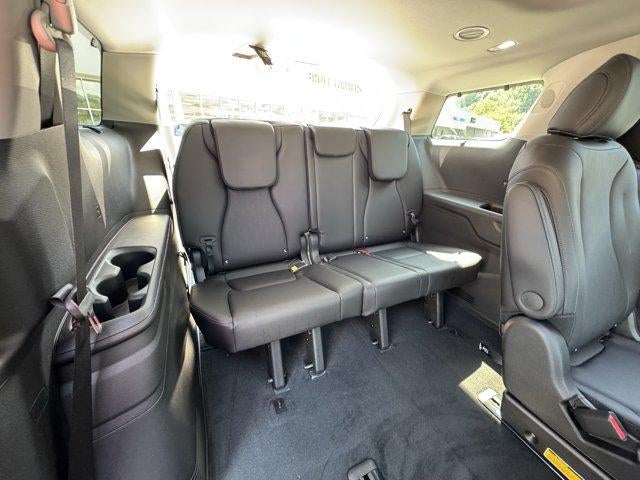 2027 Kia Carnival SX FWD