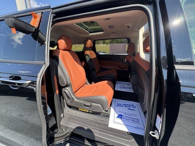 2027 Kia Carnival SX FWD