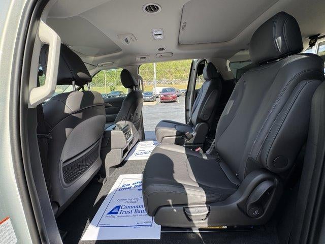 2027 Kia Carnival SX FWD