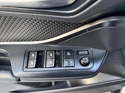 2018 Toyota C-HR XLE Premium FWD (Natl)