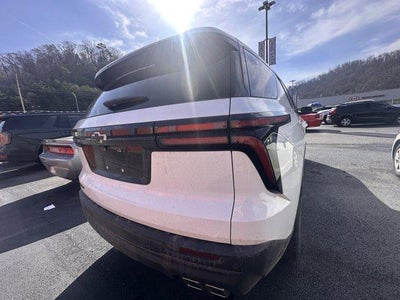 2024 Chevrolet Traverse LS w/1LS