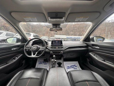 2020 Nissan Altima 2.5 SR Sedan