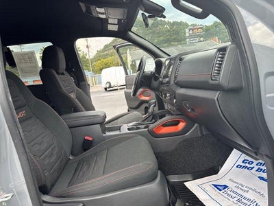 2024 Nissan Frontier Crew Cab 4x4 PRO-4X
