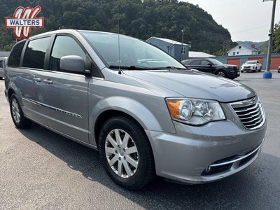 2016 Chrysler Town & Country 4dr Wgn Touring