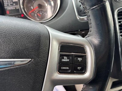2016 Chrysler Town & Country 4dr Wgn Touring
