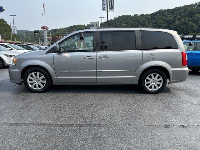 2016 Chrysler Town & Country 4dr Wgn Touring