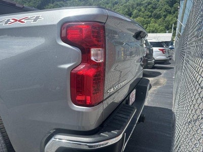 2023 Chevrolet Silverado 1500 Crew Cab Short Box 4-Wheel Drive LT 2FL