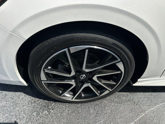 2024 Nissan Sentra SR CVT