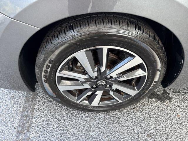 2024 Nissan Versa SV CVT