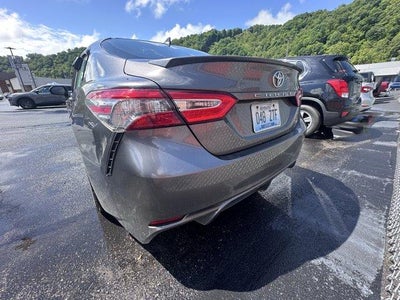 2019 Toyota Camry SE Auto (Natl)