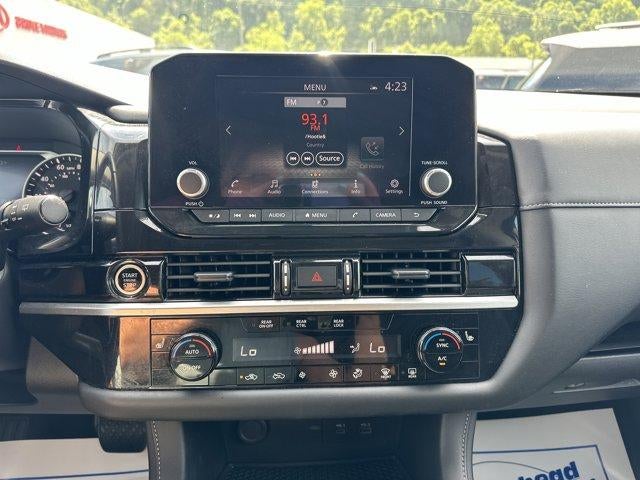 2024 Nissan Pathfinder SV 4WD
