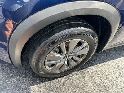 2025 Nissan Pathfinder SV 4WD