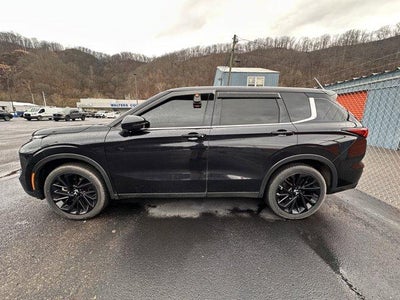 2023 Mitsubishi Outlander SE Special Edition S-AWC