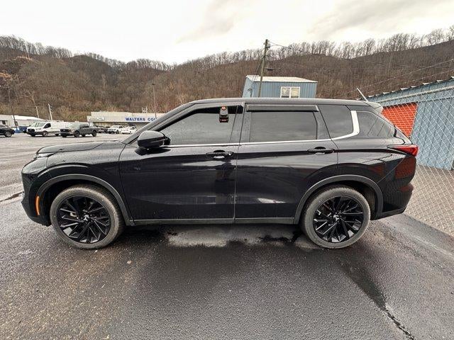 2023 Mitsubishi Outlander SE Special Edition S-AWC