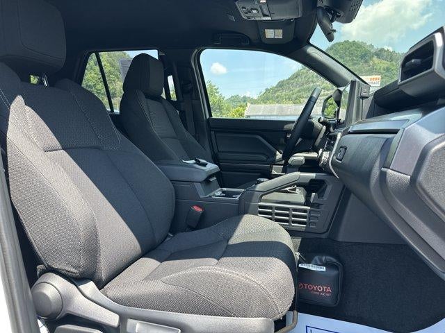 2025 Toyota 4Runner SR5 4WD (Natl)