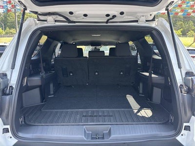 2025 Toyota 4Runner SR5 4WD (Natl)