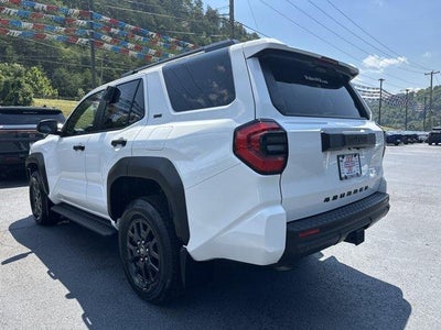 2025 Toyota 4Runner SR5 4WD (Natl)