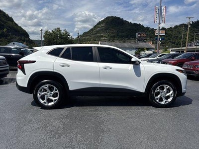 2024 Chevrolet Trax FWD 4dr LS