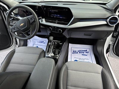 2025 Chevrolet Trax FWD 4dr LT