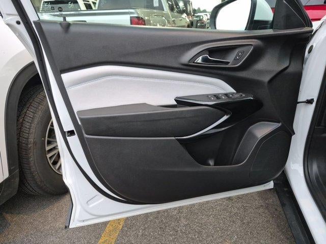 2025 Chevrolet Trax FWD 4dr LT