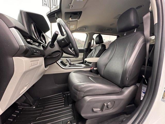 2024 Kia Carnival LX FWD w/Seat Pkg