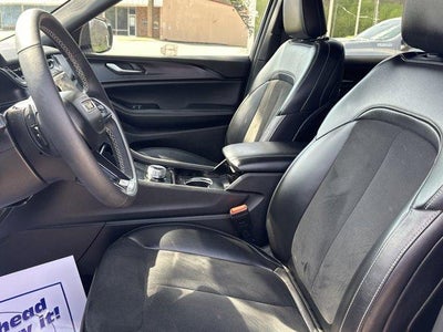 2023 Jeep Grand Cherokee L Altitude 4x4