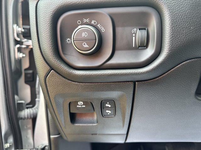 2023 RAM 1500 Big Horn 4x4 Crew Cab 5'7" Box