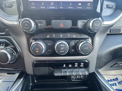 2022 RAM 1500 Big Horn 4x4 Crew Cab 5'7" Box