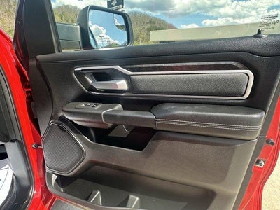 2022 RAM 1500 Big Horn 4x4 Crew Cab 5'7" Box