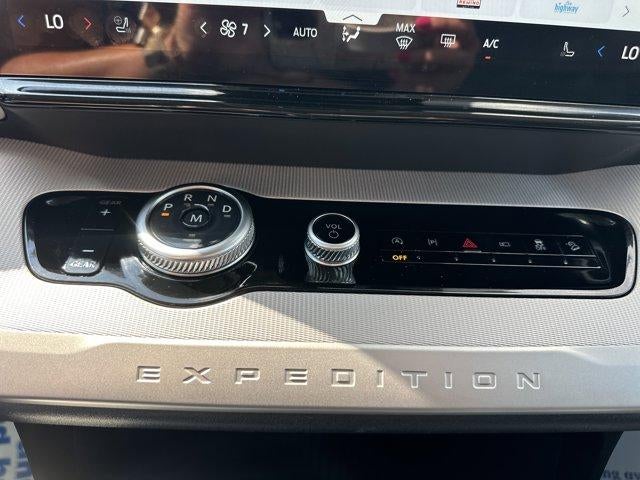2025 Ford Expedition Active 4x4