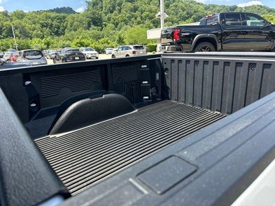 2023 Chevrolet Silverado 1500 Crew Cab Short Box 4-Wheel Drive LT 2FL