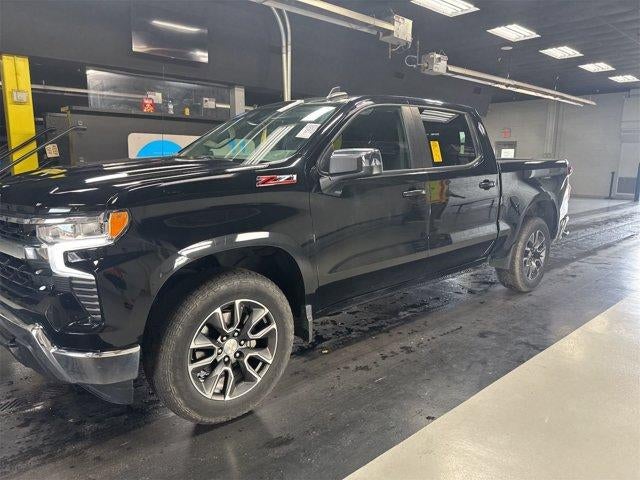 2023 Chevrolet Silverado 1500 Crew Cab Short Box 4-Wheel Drive LT 1LT