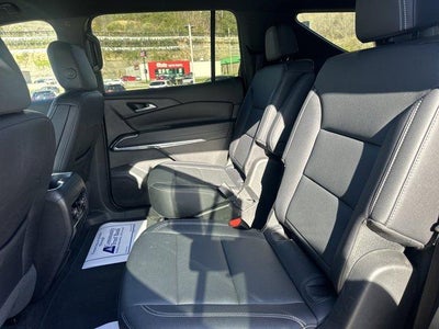 2025 Chevrolet Traverse LT w/1LT