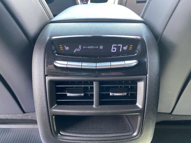 2022 Cadillac XT5 AWD 4dr Premium Luxury