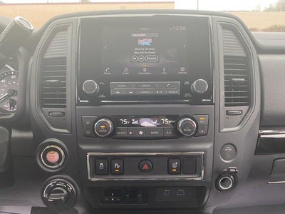 2024 Nissan Titan 4x4 Crew Cab SV
