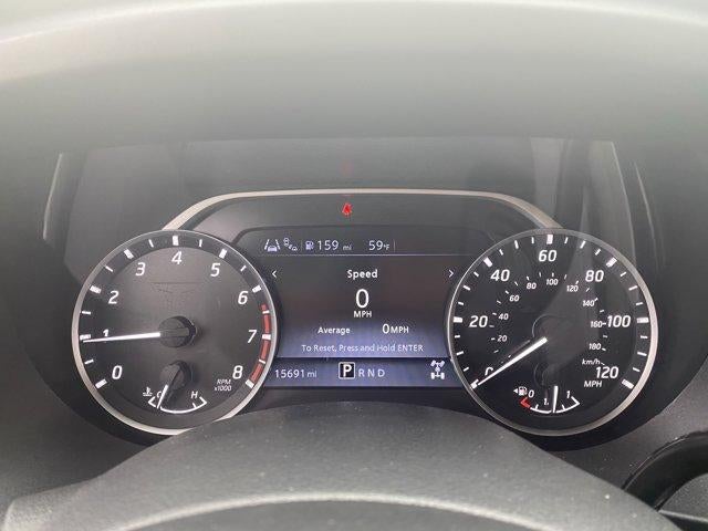 2024 Nissan Titan 4x4 Crew Cab SV