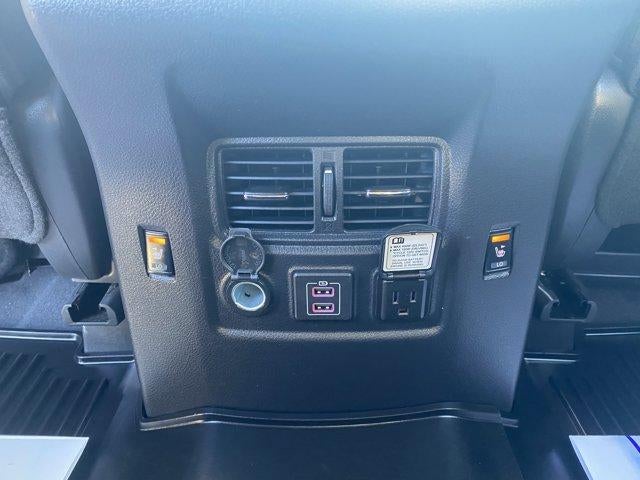 2022 Nissan Titan 4x4 Crew Cab PRO-4X