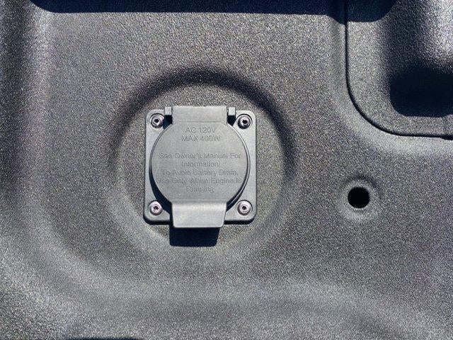 2022 Nissan Titan 4x4 Crew Cab PRO-4X