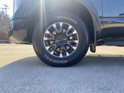 2022 Nissan Titan 4x4 Crew Cab PRO-4X